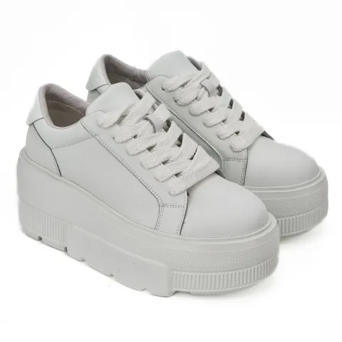 Кроссовки женские