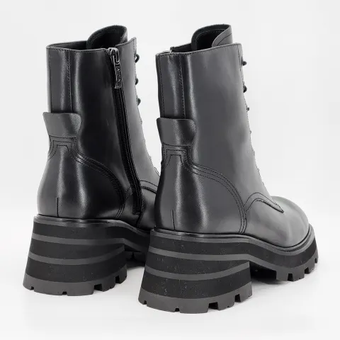 Ботинки женские