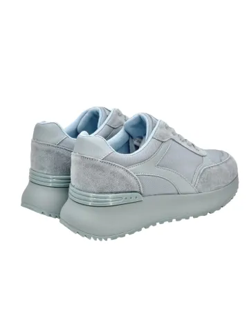 Кроссовки женские