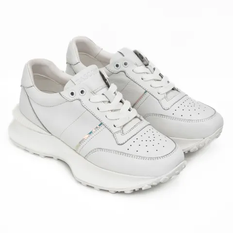 Кроссовки женские