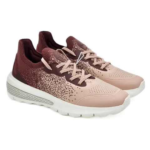 Кроссовки женские