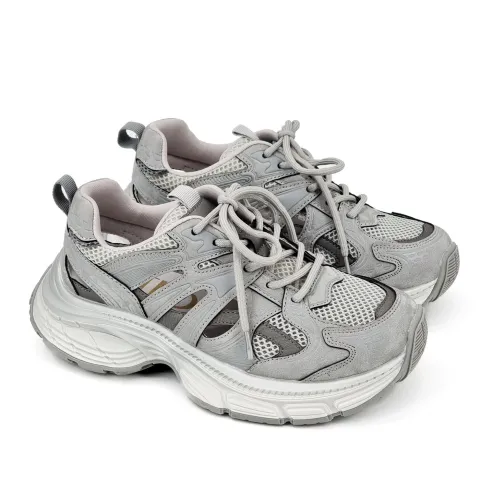 Кроссовки женские