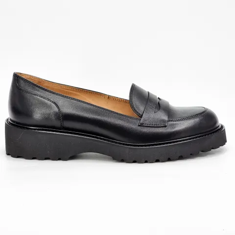 Лоферы женские