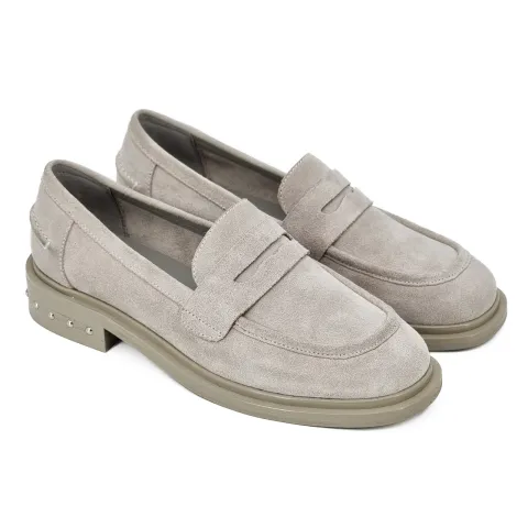 Лоферы женские