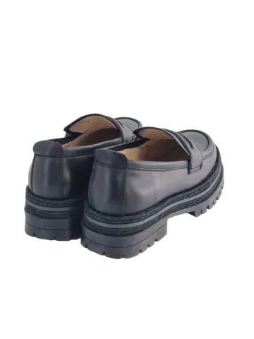 Лоферы женские