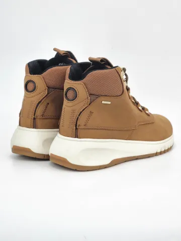 Кроссовки женские