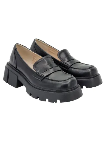 Лоферы женские