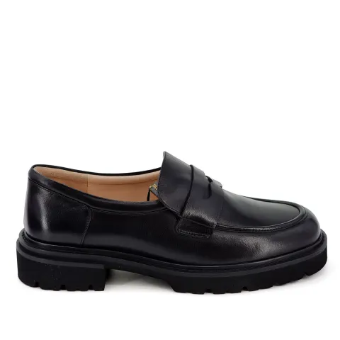 Лоферы женские