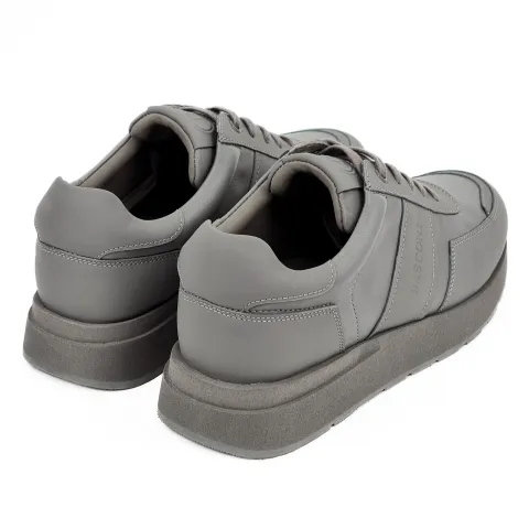 Кроссовки мужские