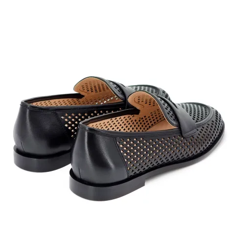 Лоферы женские