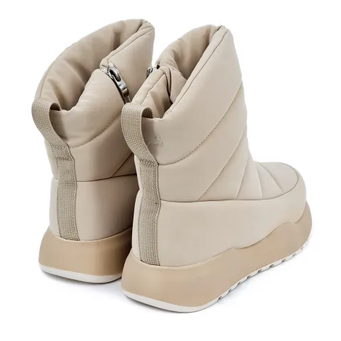 Дутики женские