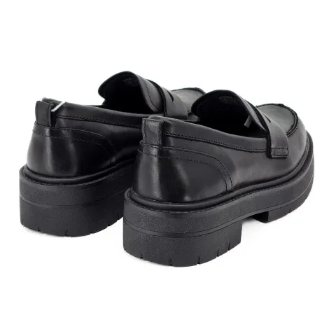 Лоферы женские