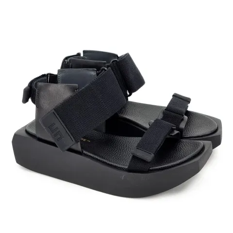 Сандалии женские