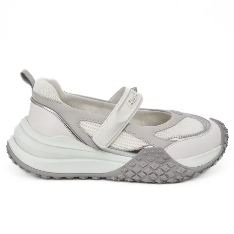 Кроссовки женские