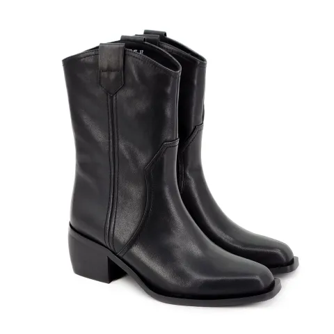 Казаки женские