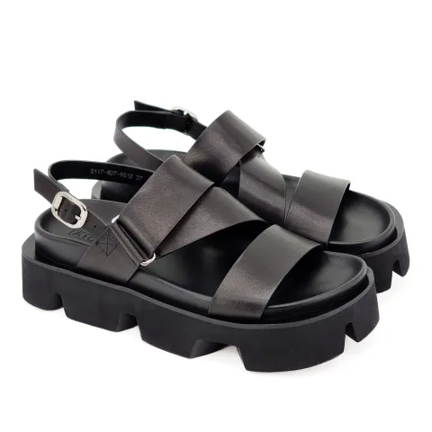 Сандалии женские