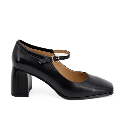 Туфли женские