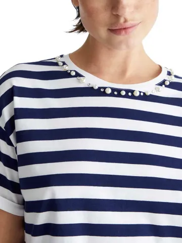 Футболка женская