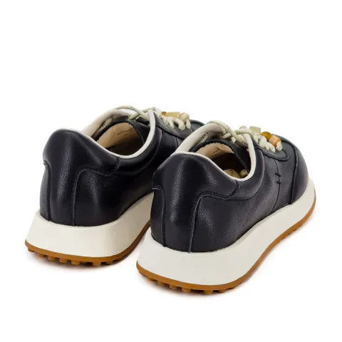 Кроссовки женские