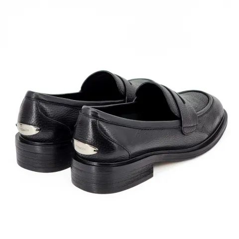 Лоферы женские