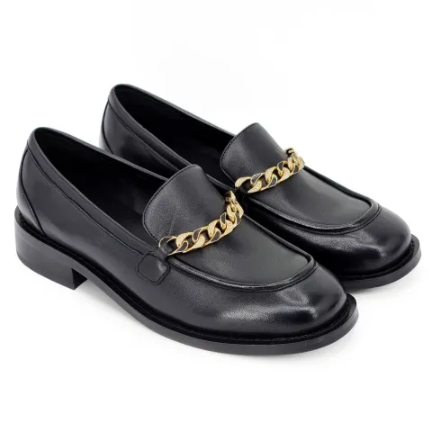 Лоферы женские