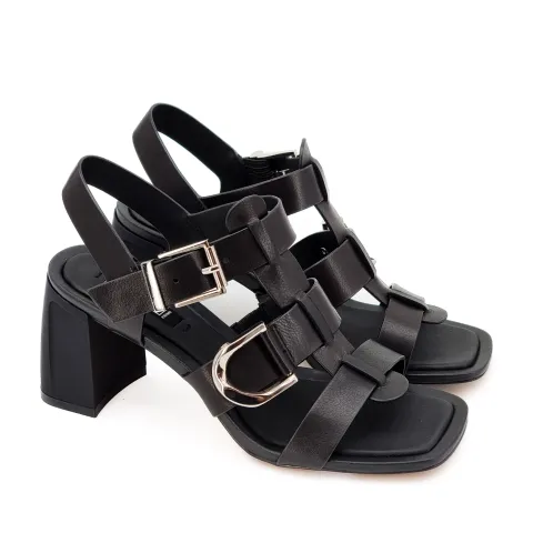 Босоножки женские