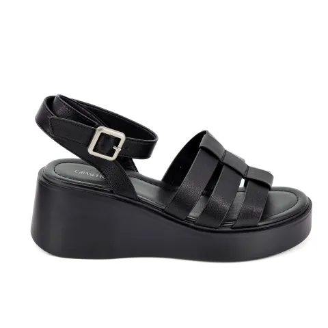 Сандалии женские