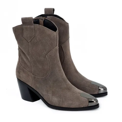 Казаки женские