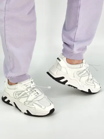 Кроссовки женские