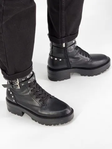 Ботинки женские