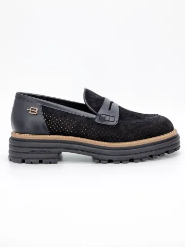 Лоферы женские