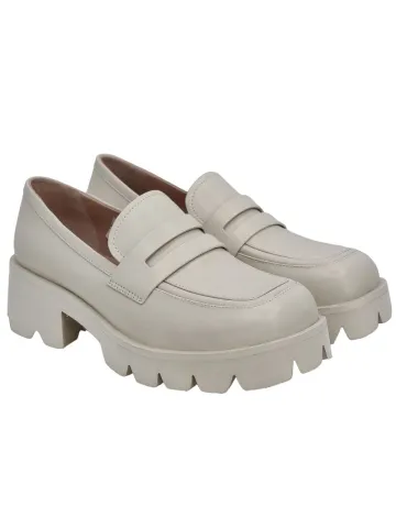 Лоферы женские