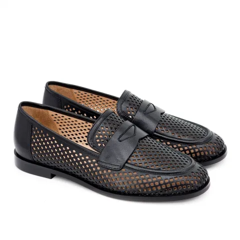 Лоферы женские