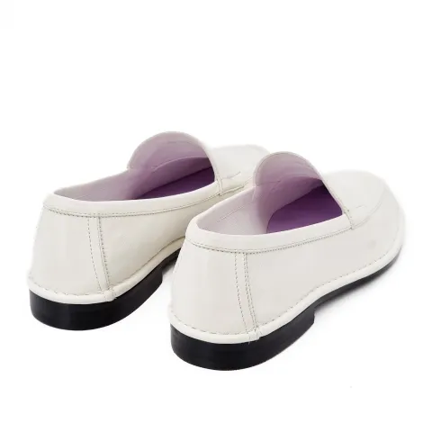 Лоферы женские