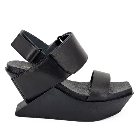 Босоножки женские