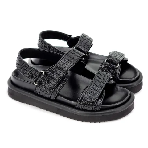 Сандалии женские