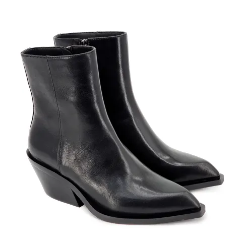 Казаки женские