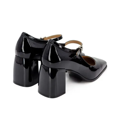 Туфли женские