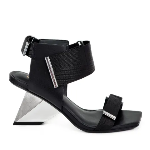 Босоножки женские