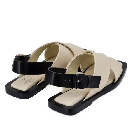 Сандалии женские