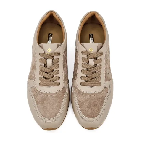 Кроссовки женские