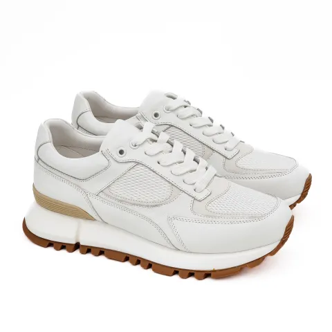 Кроссовки женские