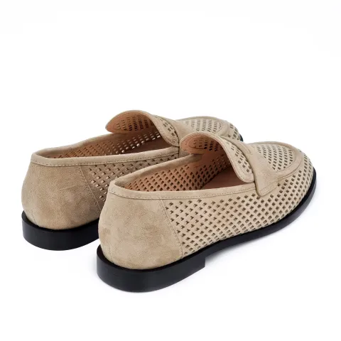 Лоферы женские