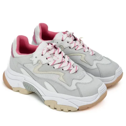 Кроссовки женские