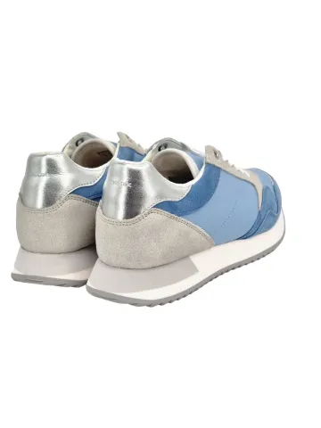 Кроссовки женские