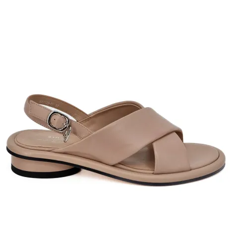 Сандалии женские