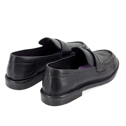 Лоферы женские