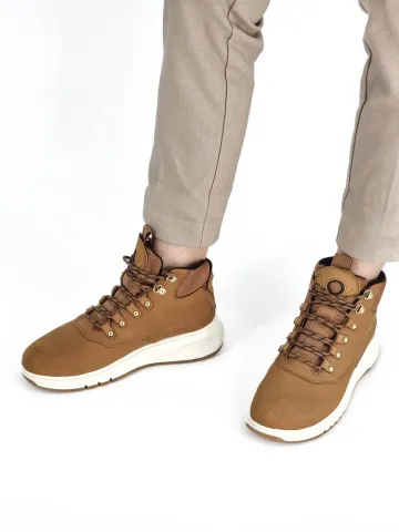 Кроссовки женские