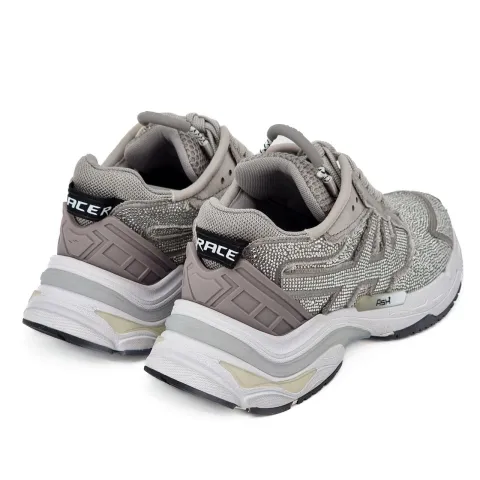 Кроссовки женские