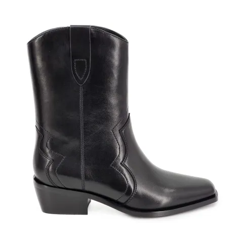 Казаки женские